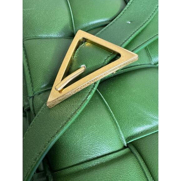 Bottega Veneta NWT Intrecciato Leather Padded Cassette in Avocado - Picture 9 of 16